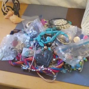 A 5lbs of costume jewelry